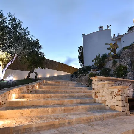 La Terrazza Sulla Rupe Relais オストゥーニ