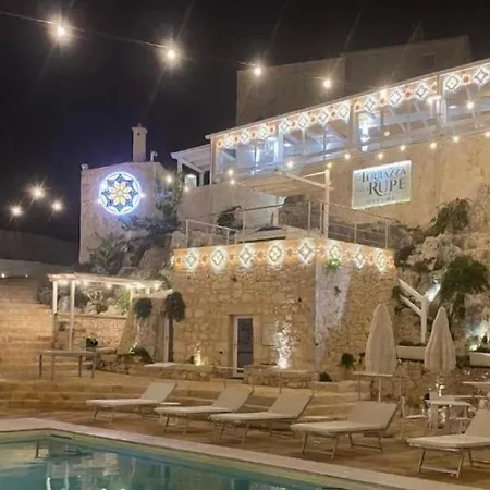 La Terrazza Sulla Rupe Relais Maison d'hôtes 4*