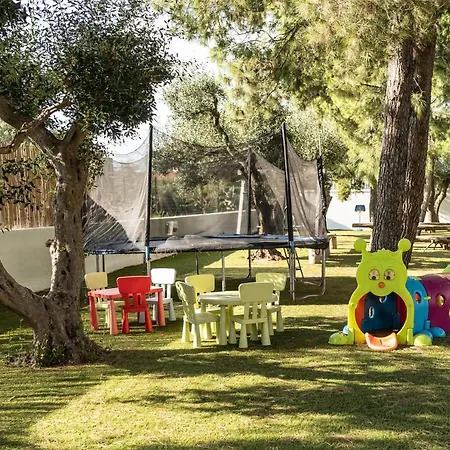 Konukevi La Terrazza Sulla Rupe Relais Ostuni