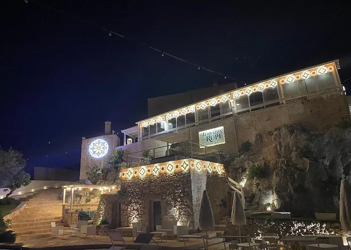 בית הארחה La Terrazza Sulla Rupe Relais 4*