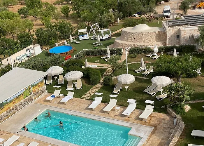 La Terrazza Sulla Rupe Relais 4* אוסטוני